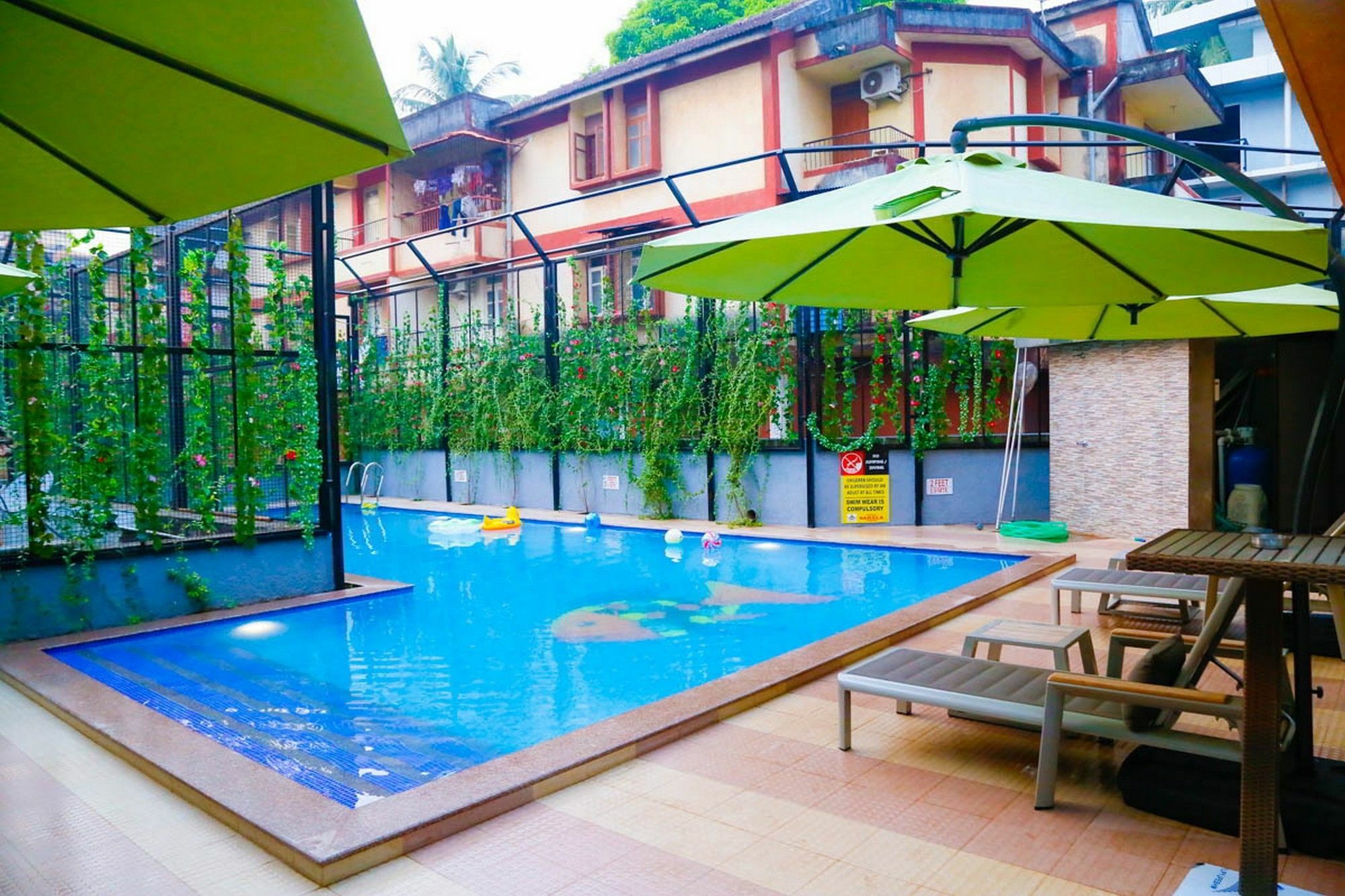 Fabhotel Prime Sarala Crown With Pool, Calangute Beach Exterior photo